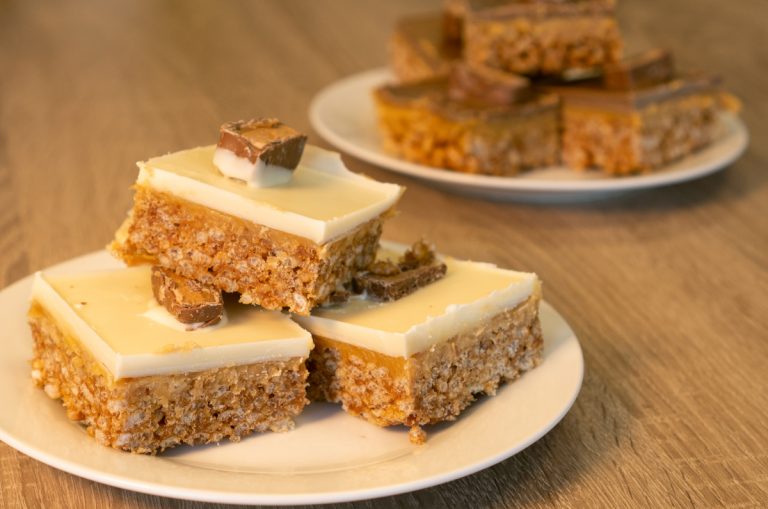 Caramel Crispy Slice White