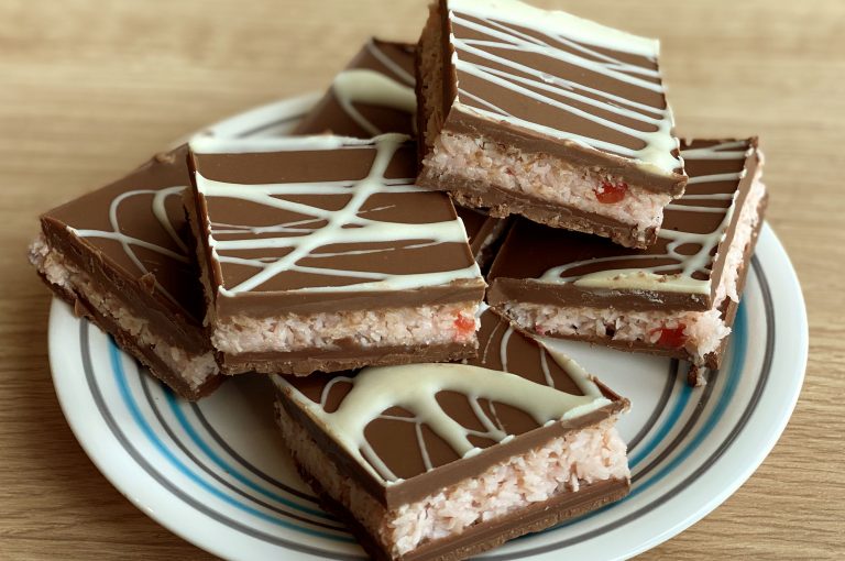 Raspberry Ruffle Slice